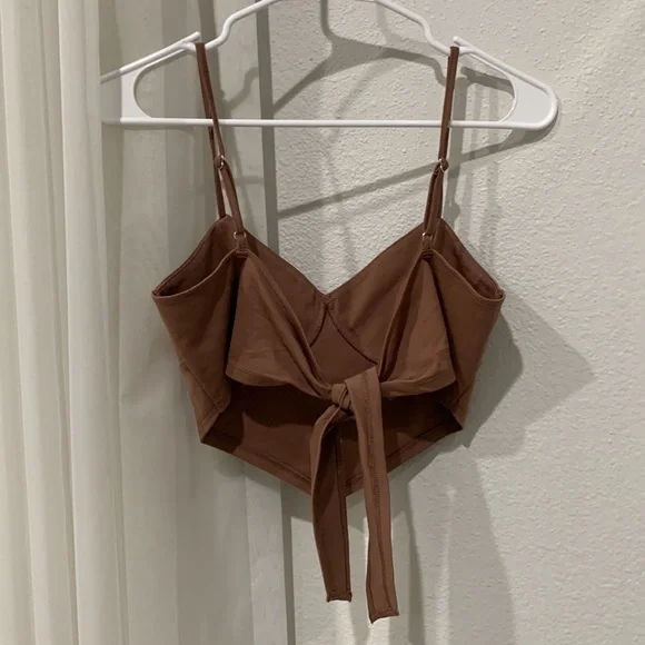 Brown crop top - Picture 2 of 2